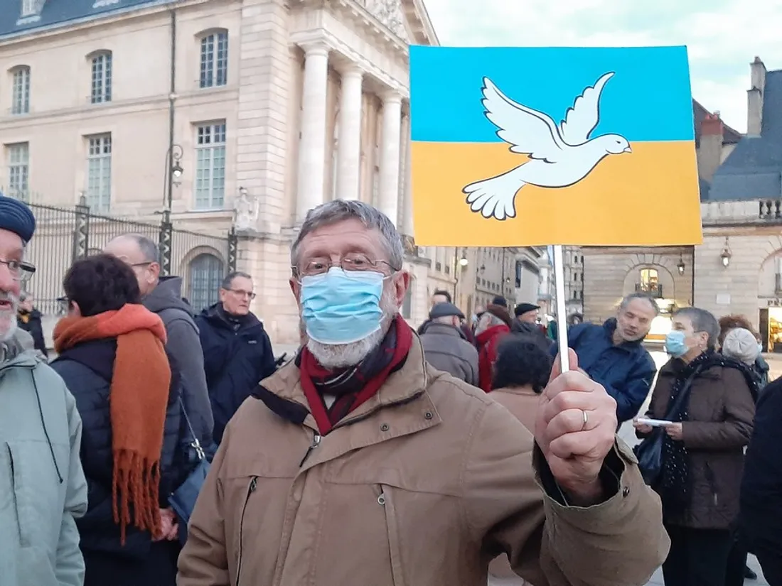 Ils se sont réunis à Dijon contre la guerre en Ukraine